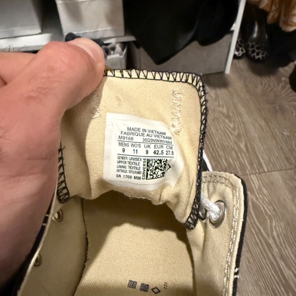 Black Converse Chucks - Size 9 - Picture 3 of 3